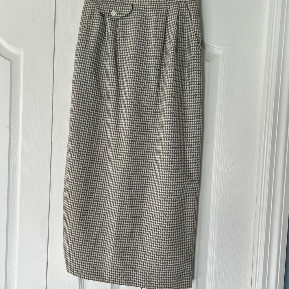 Vintage Liz Claiborne Wool Classic Gray and White Houndstooth Pencil Skirt Sz 4